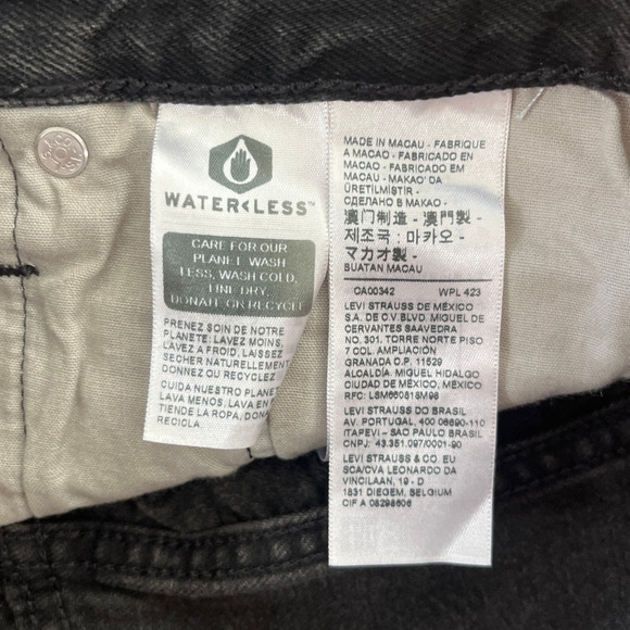 Levi’s 501 Womens Button Fly High Rise Denim Shorts Size 30 Black Raw Hem NEW - Picture 3 of 5